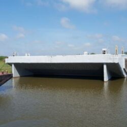 CB5 Spud Barge-2