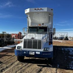 large-used-peterbilt (1)