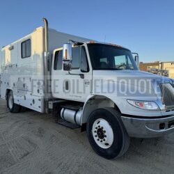 large-used-2006-international-wireline-truck-for-sale (1)
