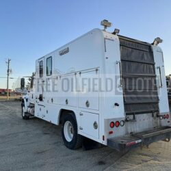 large-used-2006-international-wireline-truck-for-sale (2)